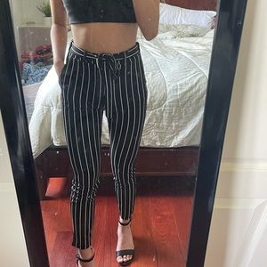 SHEIN BLACK STRIPED PANTS